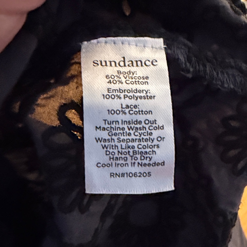 Sundance Corrine Romance embroidered Top size XL navy blue - Picture 7 of 8